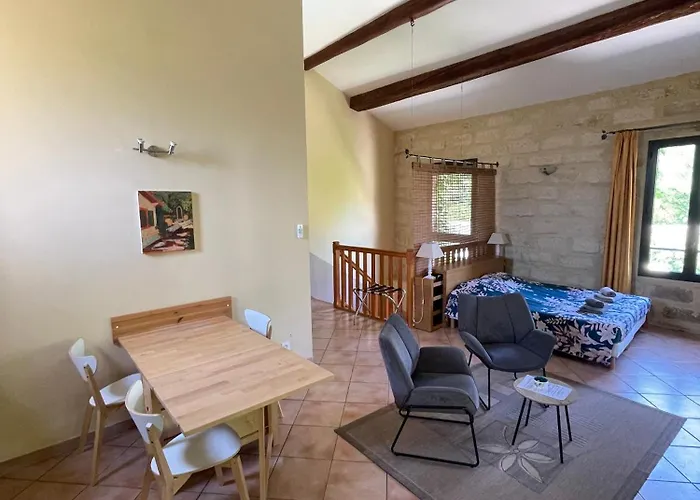 Casa de Férias Domaine Du Mas Fontclaire - 28 Pers