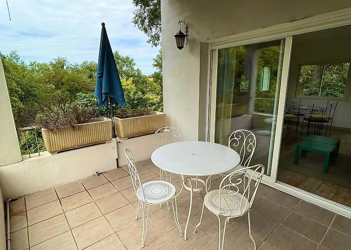 Casa de Férias Domaine Du Mas Fontclaire - 28 Pers Sommières