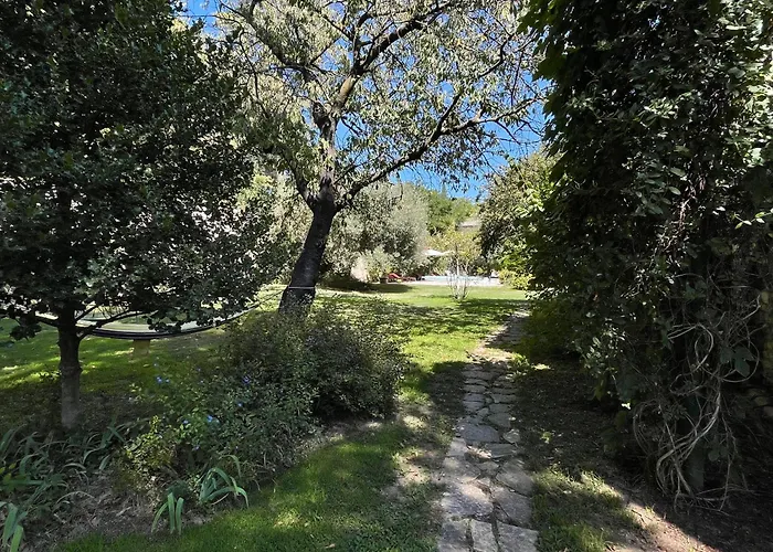 Casa de Férias Domaine Du Mas Fontclaire - 28 Pers Sommières