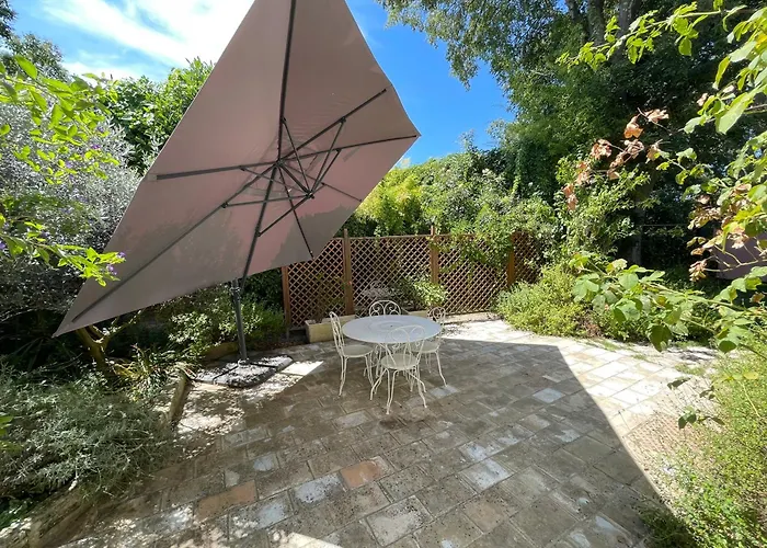 Casa de Férias Domaine Du Mas Fontclaire - 28 Pers *